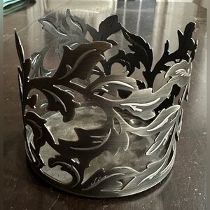 Bath & Body Works 3-Wick Candle Holder – Leaf Cutout